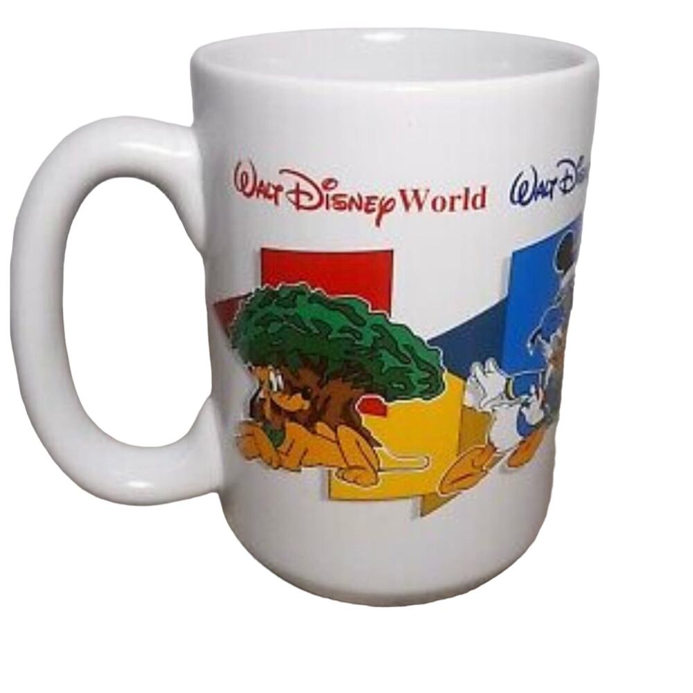 Collectable vintage  Walt Disney World Mug‎